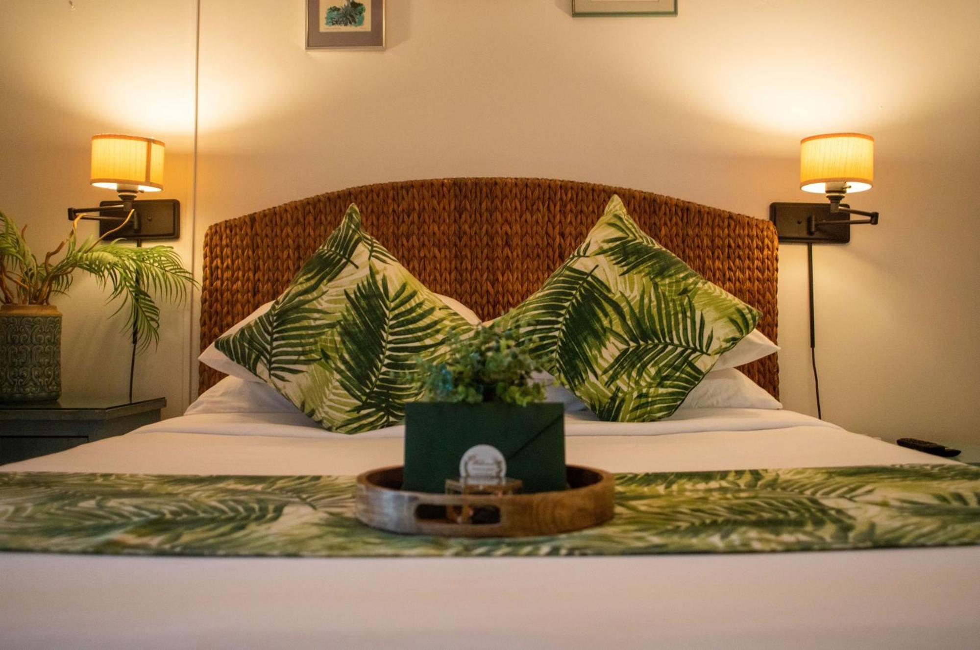 Andrews Inn & Garden Cottages Кі-Вест Екстер'єр фото